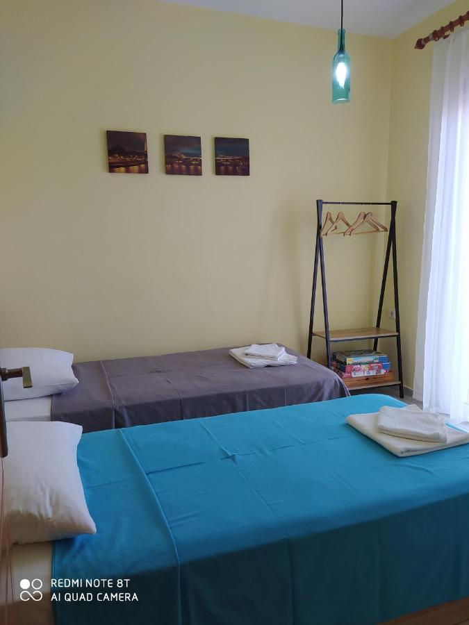 Sea And Sky Apartment Néa Péramos 外观 照片