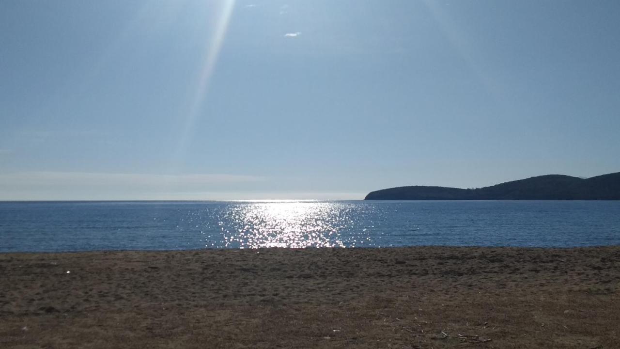 Sea And Sky Apartment Néa Péramos 外观 照片