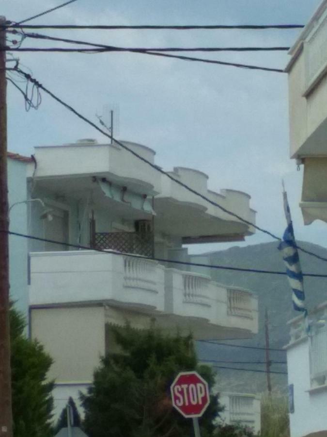 Sea And Sky Apartment Néa Péramos 外观 照片