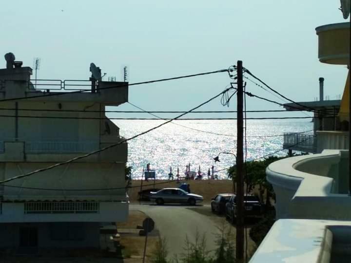 Sea And Sky Apartment Néa Péramos 外观 照片